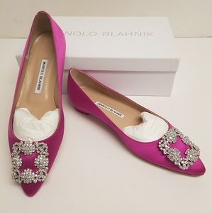 Manolo Blahnik Hangisi Flats, 38
